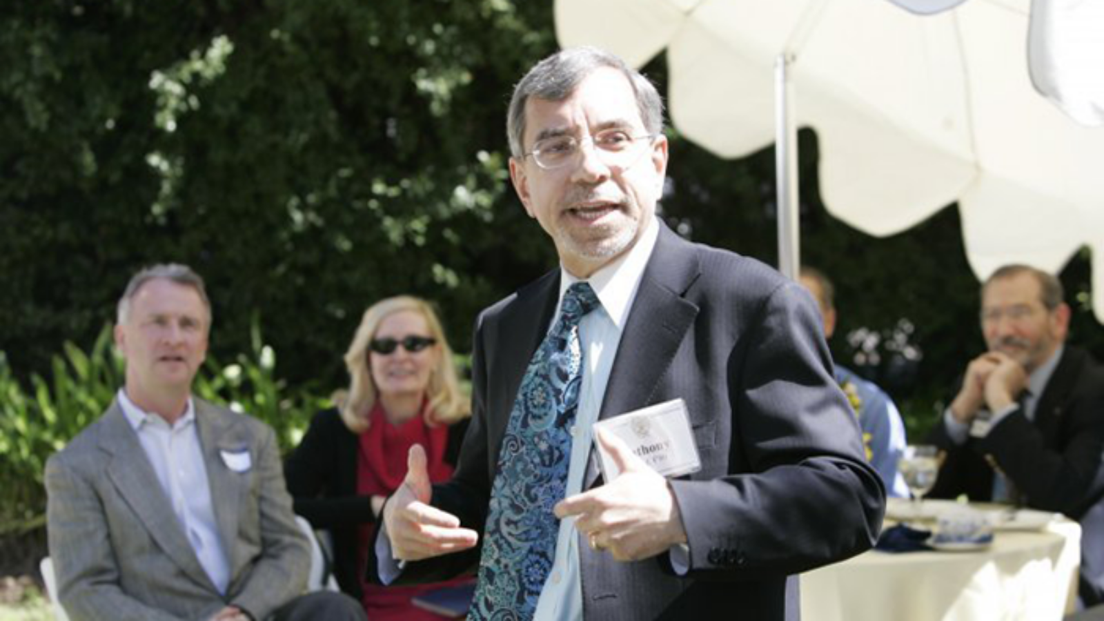 Professor Anthony Arend speaks on the topic, 