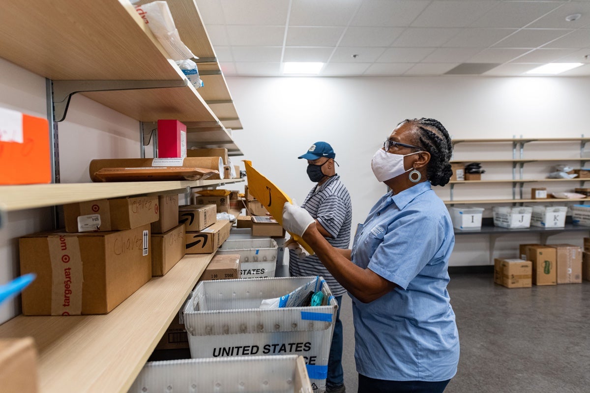 mail workers thumbnail