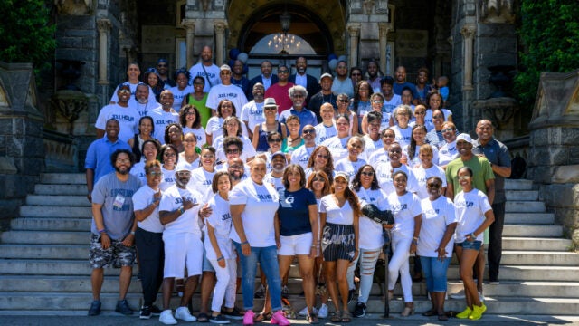 Winoka Wendy Wilkes (SFS’91) (front center, pink sneakers) organizes the Soul Hoyas reunion event each year.