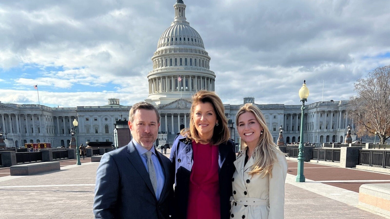 o donnell in front of capitol