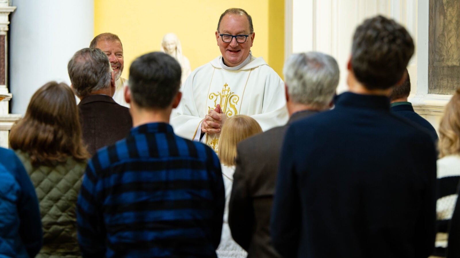 people talking to reverend