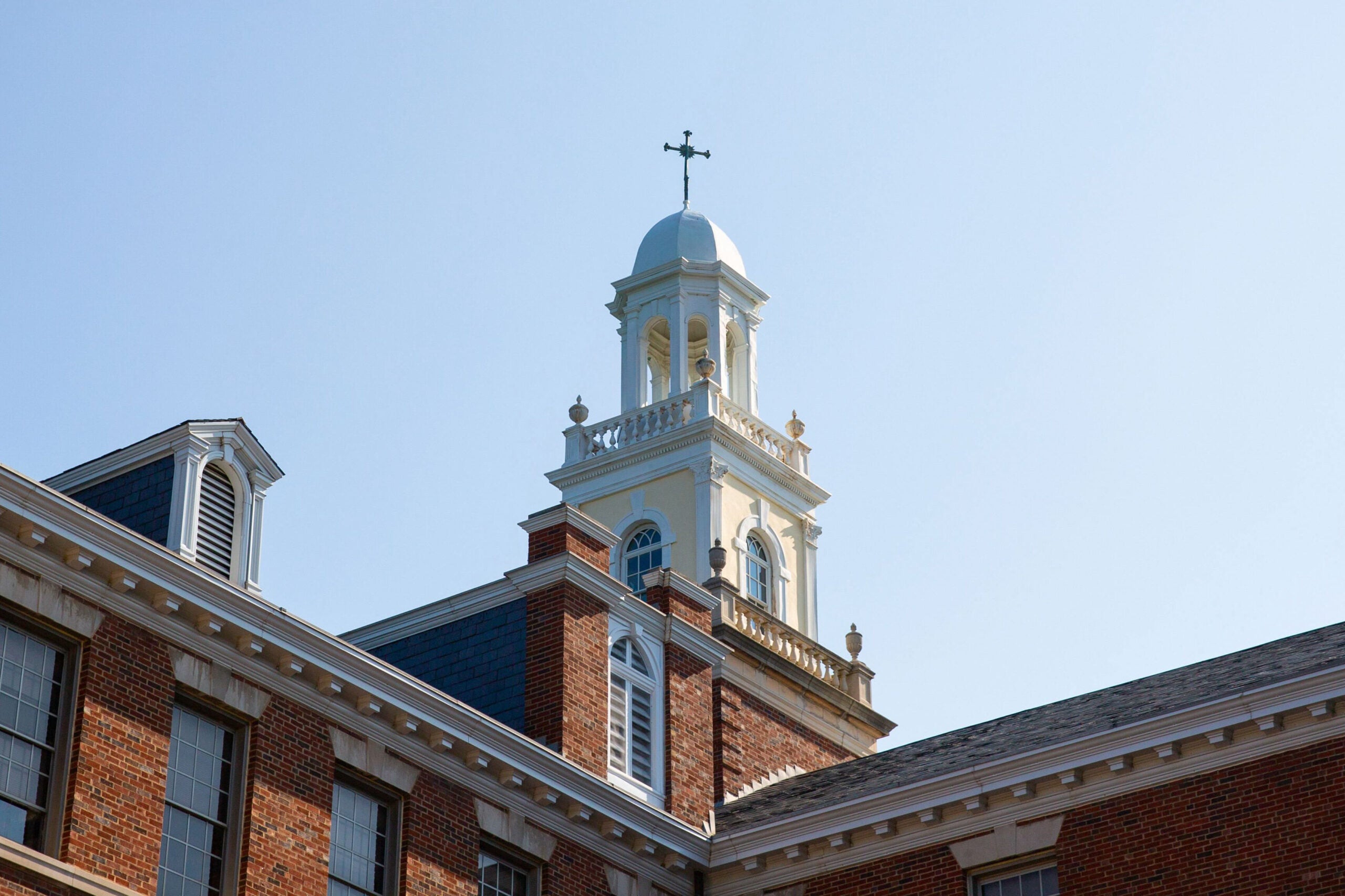 the top of a building and cupola