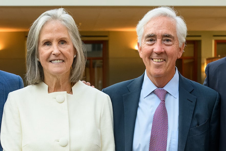 Bob (B’75 Parent’06, ’08, ’10, ’22) and Lauren (Parent’06, ’08, ’10, ’22) Steers