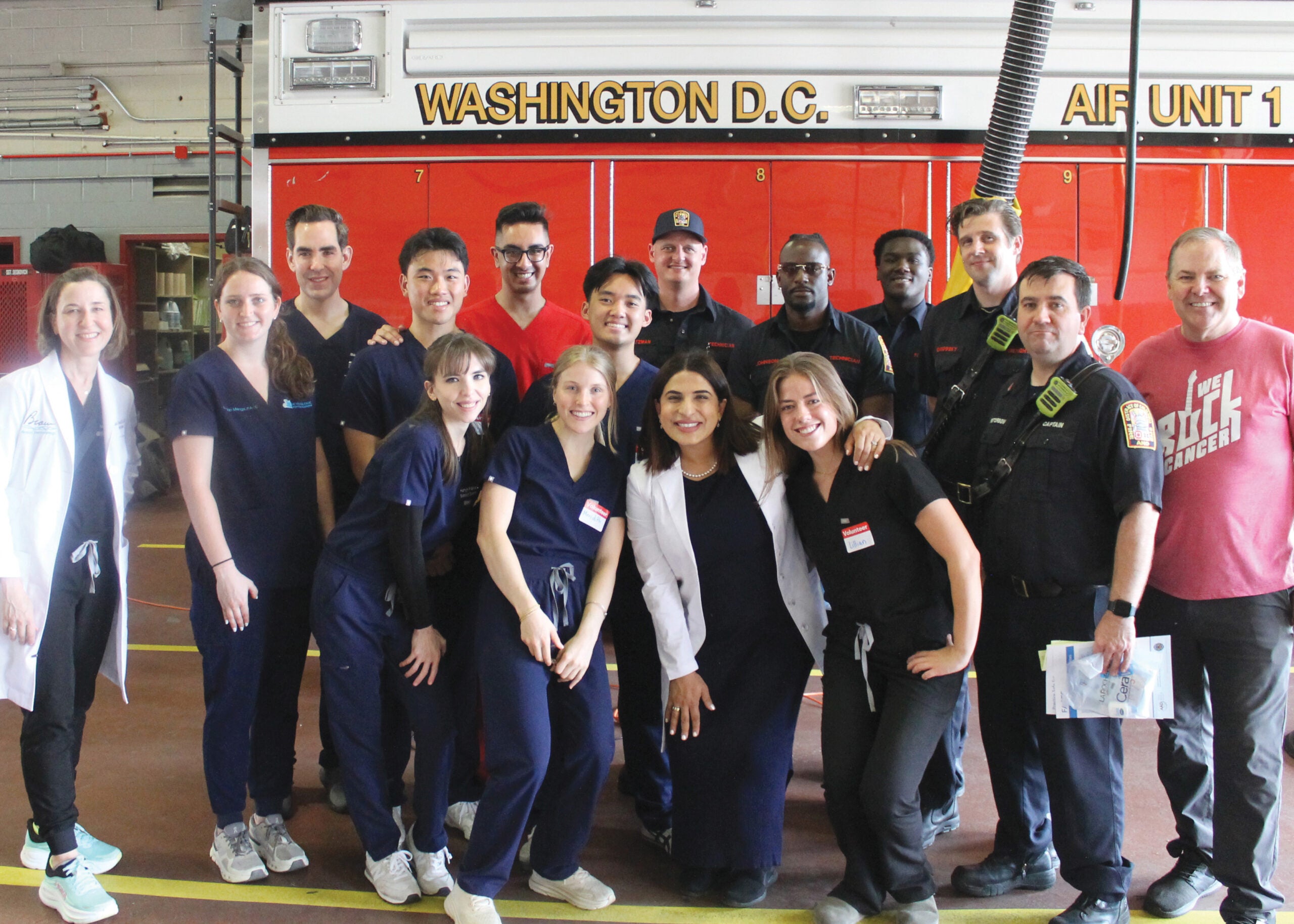 Umayr Shaikh (M’26) has led several dermatology-focused public health initiatives, including the installation of sunscreen dispensers in the local parks of his home- town of Carmel, Indiana. He also coordinated with an ongoing Yale School of Medicine research study to survey participating firefighters at a cancer screening event.