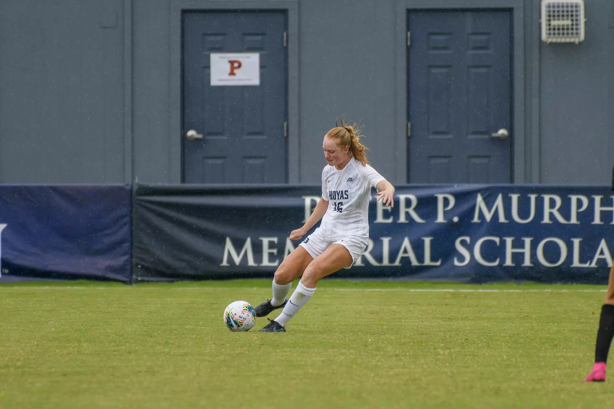 Former Georgetown Women’s Soccer player and 2024 All-American Eliza Turner (B’25) joined FC Porto in Portugal for the 2025–2026 season. She’s the first American on the team.